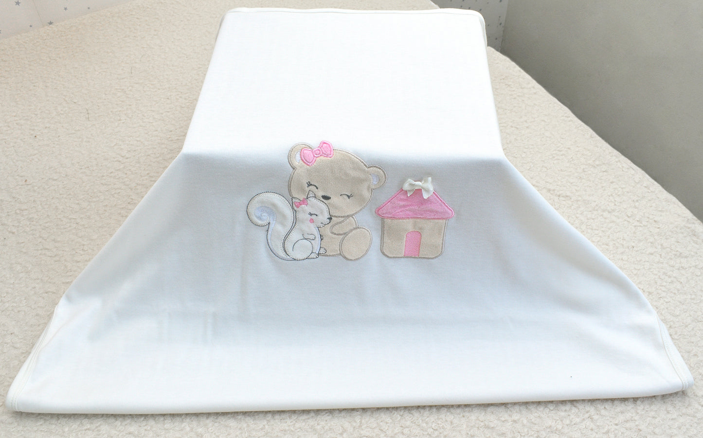 Primer Día Osita y Ardilla Niña